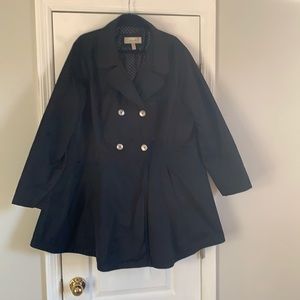 🌸 Black fit and flare style pea coat lightweight